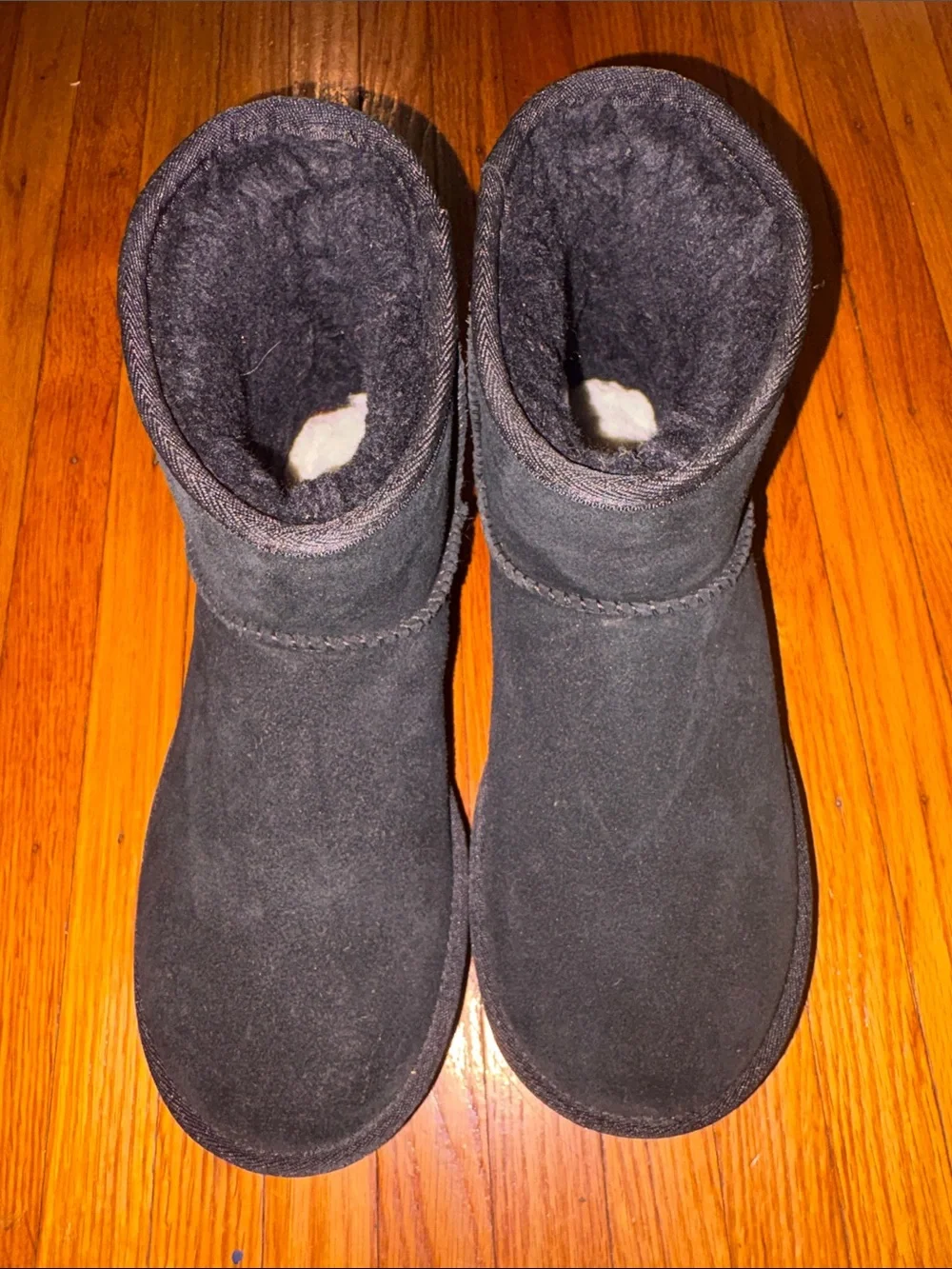 UGG soft black